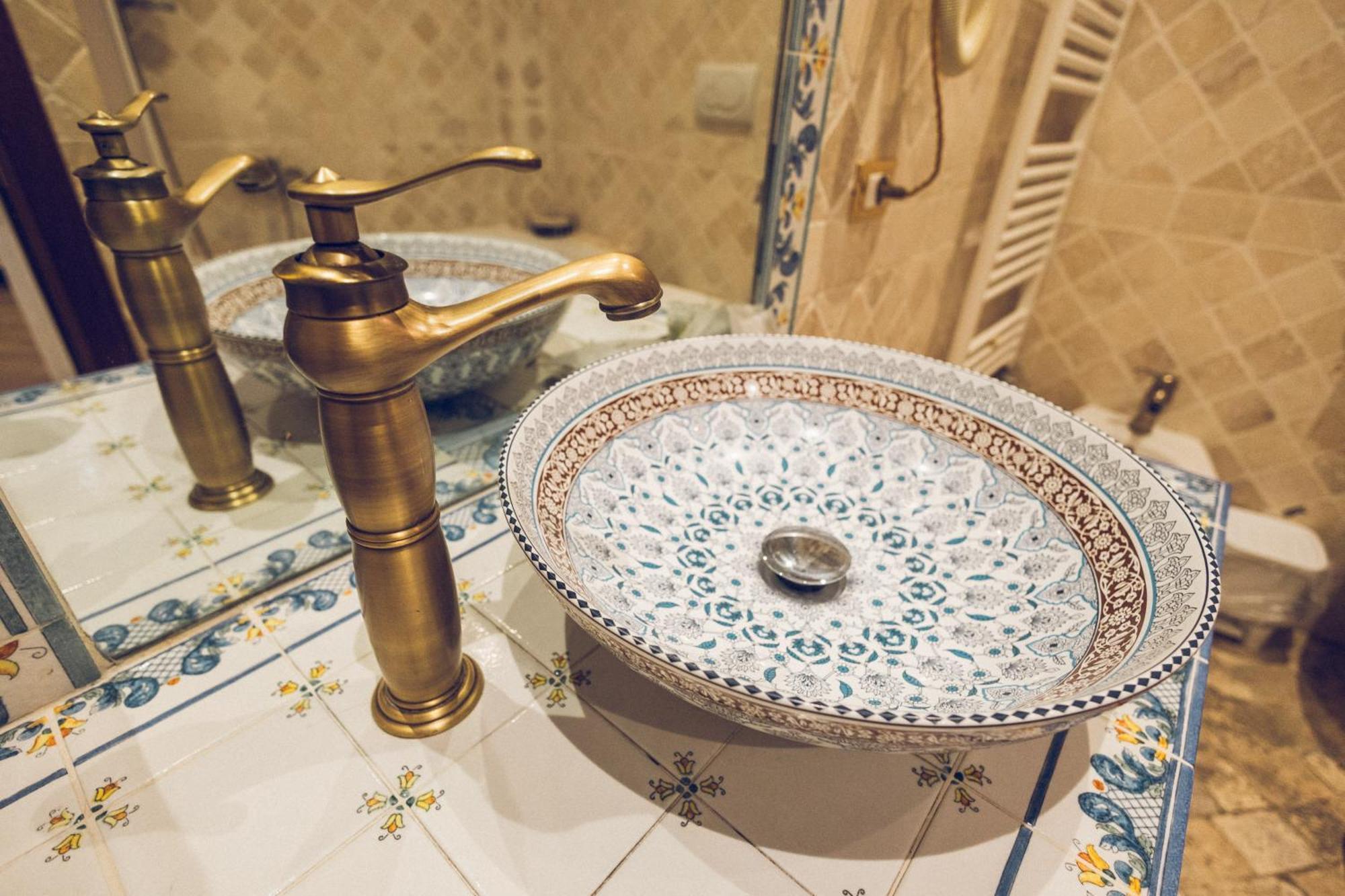 Camera Matrimoniale/Doppia con Letti Singoli con Bagno Privato